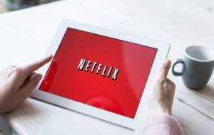 NASDAQ 100: Netflix بعد از ساعت ها به دلیل رشد مشترکان از پیش بینی ها کم می شود