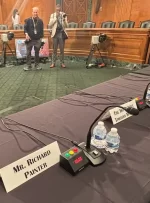 اسطوره ها دست به دست هم دادند و تضاد منافع در جلسه دادرسی بازار رمزنگاری بانکداری سنا ذکر شد