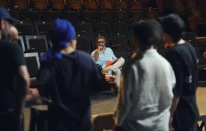 بازگشت داود بنی‌اردلان با نمایش «نیمه تاریک ماه»