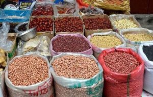 خبر خوش برای مصرف‌کنندگان/ کاهش قیمت حبوبات در بازار-راهبرد معاصر