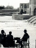 سفر به ایران قدیم؛ چایخانه لب خواجو وقتی زاینده‌رود زنده بود!