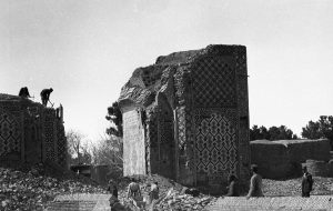 سفر به تهران قدیم؛ لحظه تخریب دروازه یوسف آباد برای توسعه پایتخت