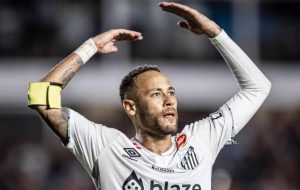 عکس| نیمار بتمن شد! – خبرآنلاین