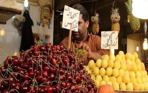 قیمت یک کیلو گیلاس نیم میلیون تومان!/ بازار میوه‌های تابستانی در شوک گرانی