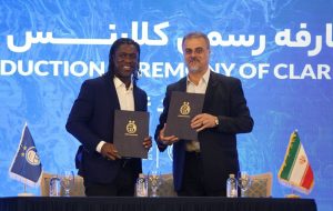 پاسخ سیدورف به نامه جنجالی ساپینتو/ همسرم ایجنت نیست، هیچ پولی نگرفت