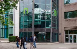 کانادا برای افزایش الزامات پشتیبانی مالی برای دانشجویان بین المللی