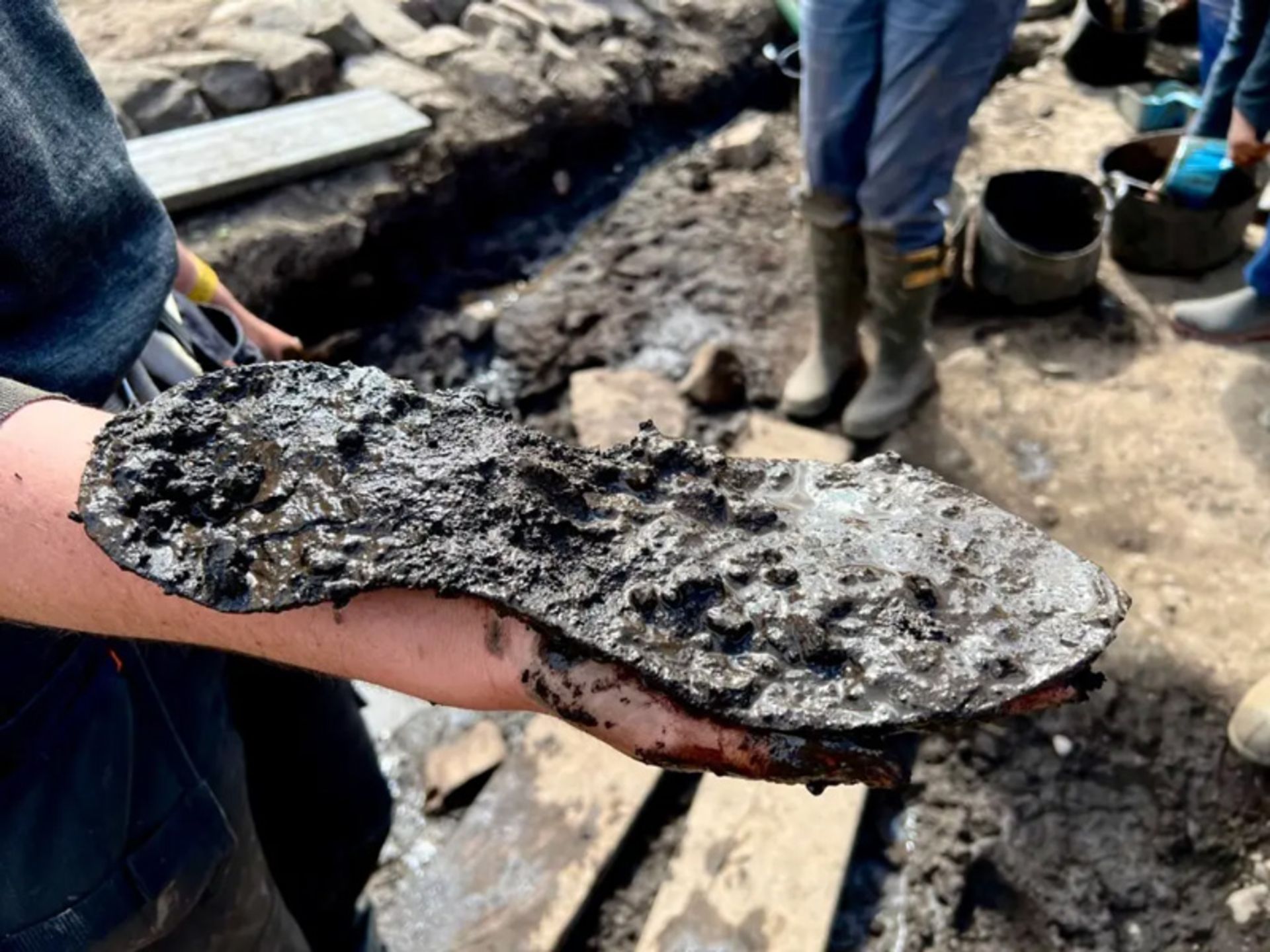 کشف کفش‌های رومی در انگلستان