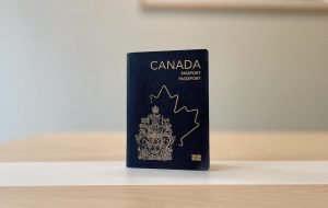 گذرنامه کانادا در آخرین رتبه جهانی به گذرنامه ایالات متحده ادامه می دهد