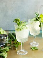 طرز تهیه شربت سکنجبین با نعناع تازه؛ سنتی و خنک