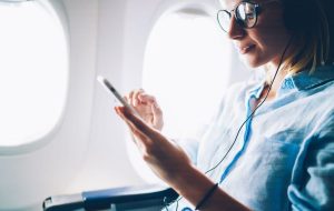 لیست پادکست های سفر | ۶ پادکست برتر مناسب هر سلیقه‌ای!