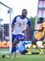 عکس | هدیه لیونل مسی به ستاره جدید استقلال