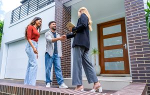 از بودجه ریزی تا امضای اجاره نامه: نقشه راه اجاره یک تازه وارد