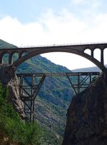 پل ورسک روی لباس تیم فوتبال رفت