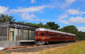 نخستین قطار خورشیدی جهان در استرالیا راه‌اندازی شد