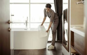 رازهای نظافت اتاق هتل؛ خدمتکاران اول کجا را تمیز می‌کنند؟