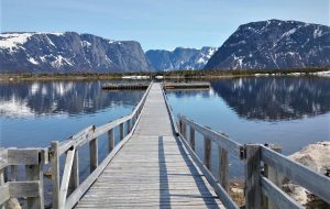 چرا کانادا پایتخت دریاچه‌های جهان است؟