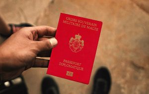 عجیب‌ترین گذرنامه دنیا؛ فقط ۵۰۰ نفر در جهان این پاسپورت را دارند!