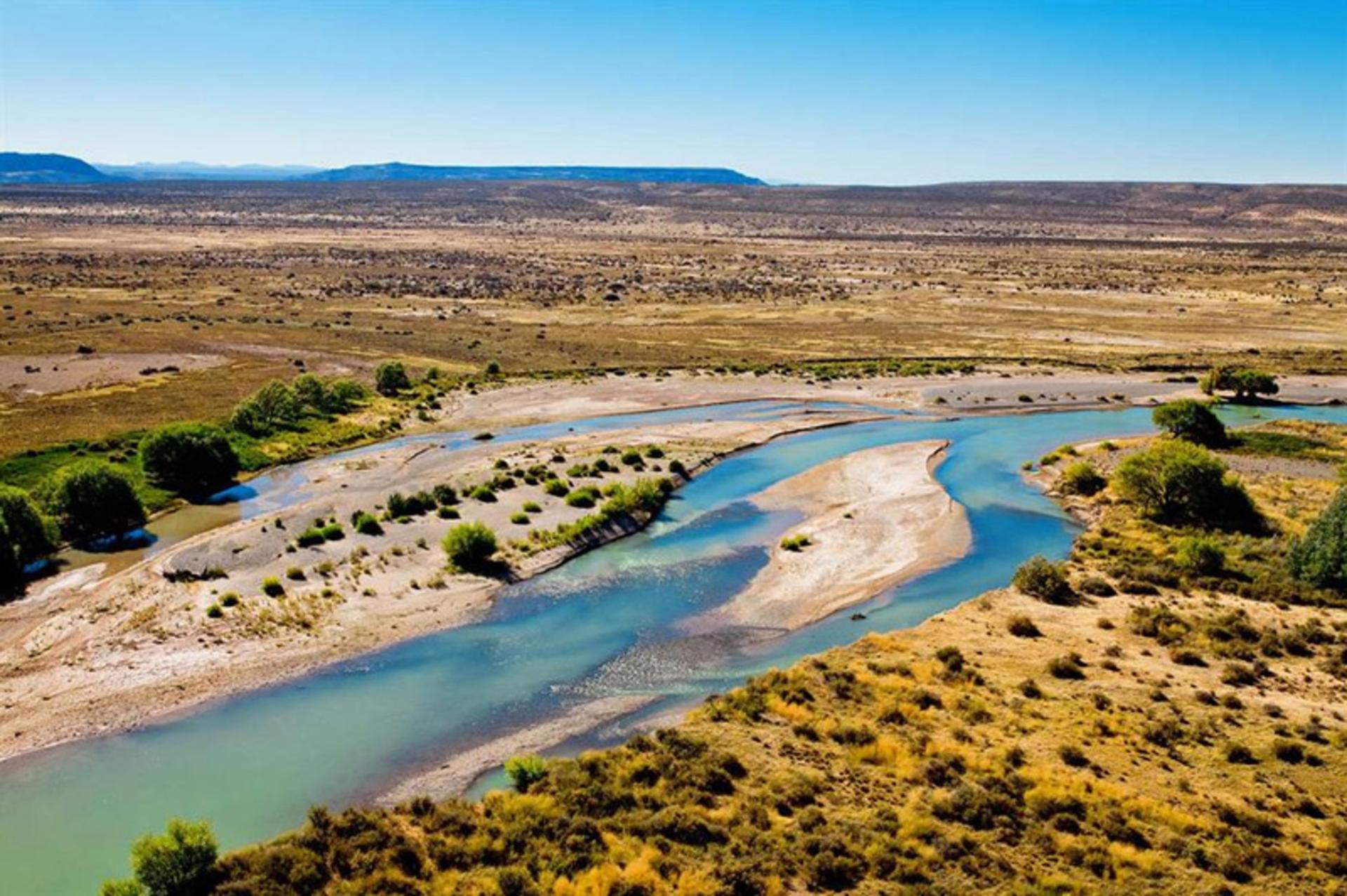 رودخانه زلال چوبوت در آرژانتین