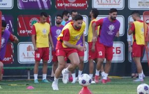 عکس | تمرین تیم ملی در زمین استقلال با حضور مهمانان ویژه