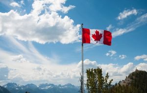 آیا می توان وضعیت اقامت دائم خود را از دست داد؟