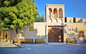 اقامتگاه بوم‌گردی و موزه ناخدا علی؛ مرور خاطرات دریانوردی در بندر لافت