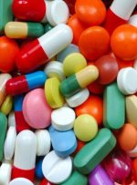 اینها آنتی بیوتیک است، نُقل و نبات نیست، در خوردنش بی ملاحظه نباشید اینها آنتی بیوتیک است، نُقل و نبات نیست، در خوردنش بی ملاحظه نباشید