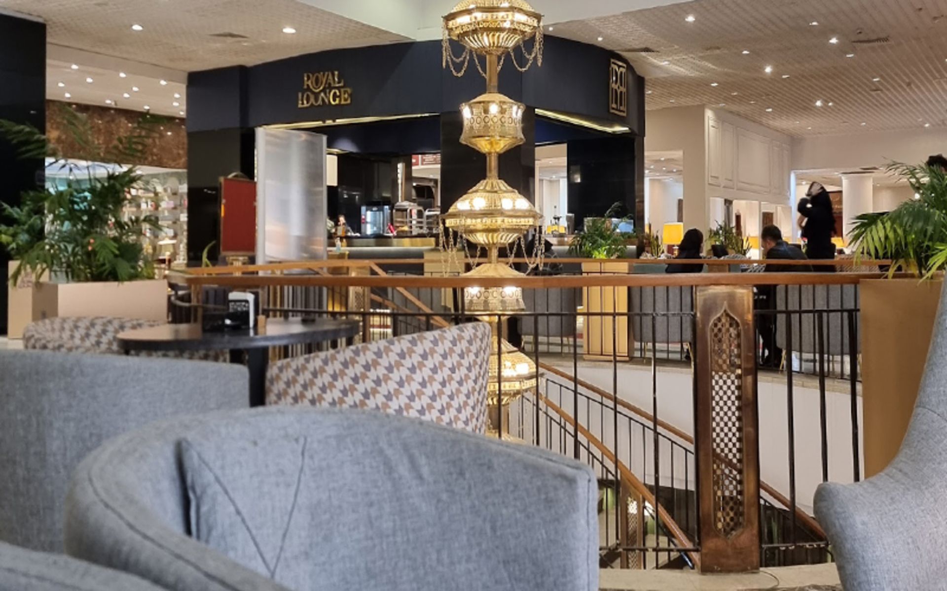 لابی هتل پارسیان استقلال