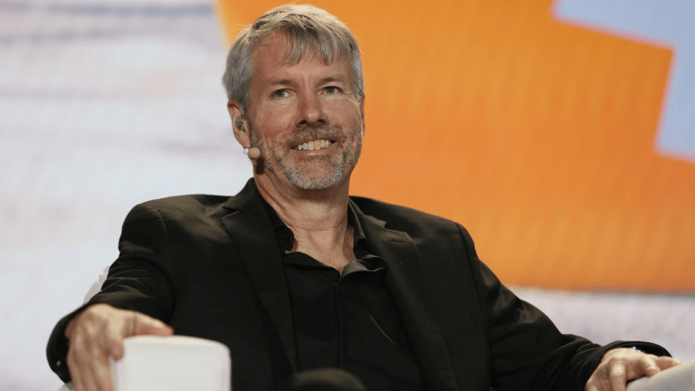 بیت کوین پایین است و شرکت های خزانه داری در حال خرید غوطه وری هستند