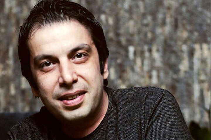 عباس جمشیدی فر با لباس مشکی