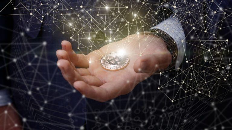 تحقیقات و شرکای اقاقیا برای تدوین استراتژی وام تجاری تحت حمایت بیت کوین