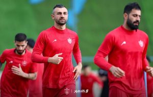 حضور غافلگیر کننده سردار دورسون در تمرین پرسپولیس؛ یا با شرطم موافقت کنید یا می‌روم!