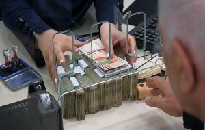 خبر مهم فرزین درباره وام ازدواج و فرزندآوری/ شرایط و دستور جدید بانک مرکزی اعلام شد