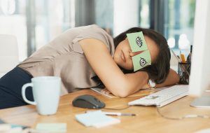 شایع‌ترین علت بی حالی و خستگی مداوم: ۱۰ علت کسلی و بی حالی