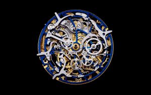 شعر زمان؛ عکاسی ماکرو از قلب مکانیکی ساعت‌های لوکس