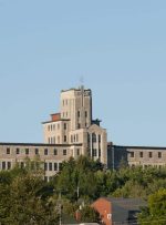 شهروندان فرانسوی زبان این کشورها یک مطالعه مستقیم در مسیر اقامت دائم دارند