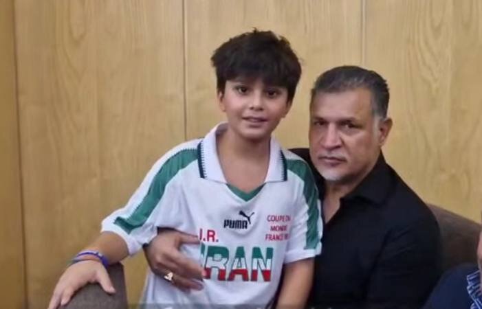 عکس | برخورد جالب علی دایی با نوه داریوش مصطفوی