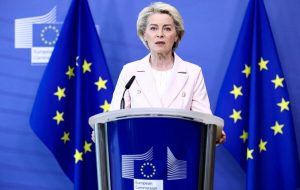 فون در لاین: طرح‌هایی برای استقرار نیروهای نظامی در اوکراین داریم