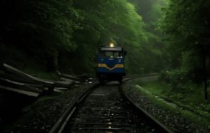 قطارهای فعال در مسیر شیراز به تهران + جدول زمان‌بندی