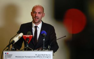 پاریس: طرح اشغال غزه را به شدت محکوم می‌کنیم