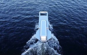 ایده‌ای سوررئال روی آب؛ قایق زیپی روی آب‌های توکیو