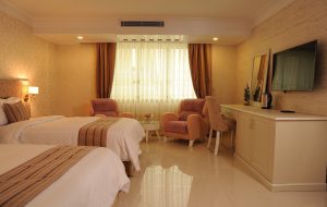 بهترین هتل‌های ۴ ستاره تهران؛ انتخاب حرفه‌ای برای سفر هوشمندانه