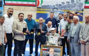 مردی که بوی تختی را می‌دهد!