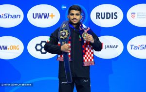 عکس | پدیده کشتی ایران در کنار ۲ اسطوره قدیمی