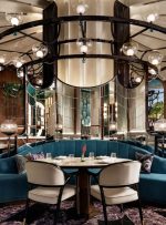 بازی نور و آینه در ضیافت سلطنتی؛ روایت اساطیری در رستوران کویت