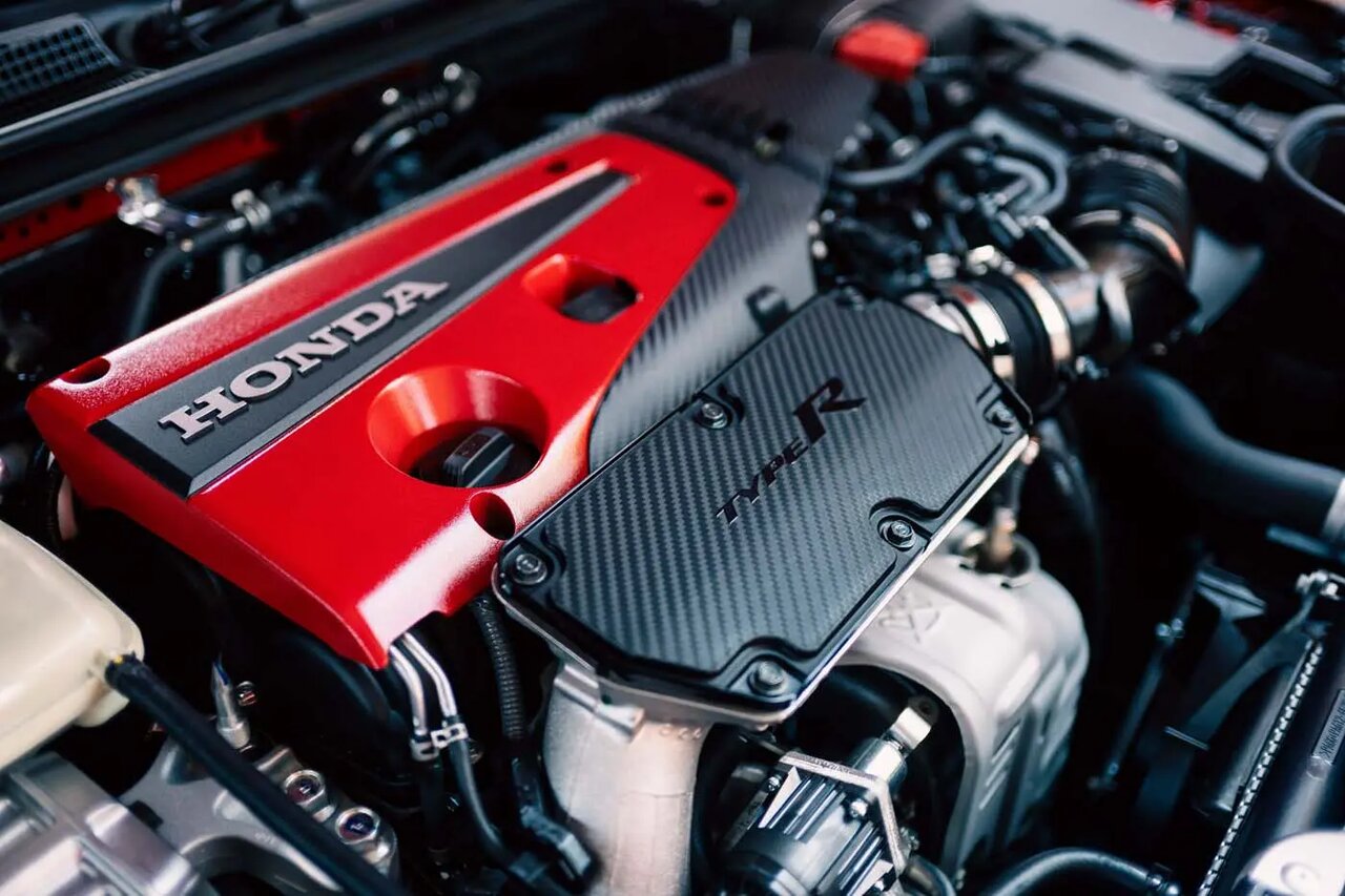 هوندا سیویک تایپ R با قیمت ۱۹ میلیاردی در ایران /عکس