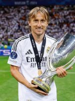 عکس| فوق ستاره‌های دنیا در لباسی غریبه مقابل هم