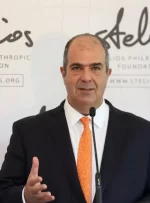 Stelios بنیانگذار میلیاردر EasyJet با ماندن هنوز قیمت وارد بیت کوین می شود