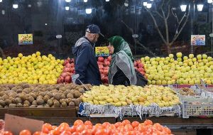 آخرین قیمت‌ها در بازار میوه و تره‌بار تهران/ گرانی مرکبات در راه است؟