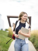 آیا مطالعه ، کار و مهاجرت هنوز مسیری مناسب برای اقامت دائم کانادا است؟