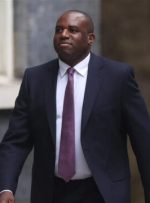 ادعای وزیر خارجه انگلیس درباره سقف اورانیوم غنی‌شده ایران